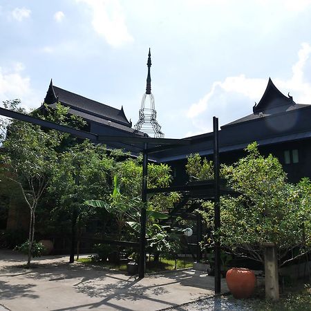 Silp Pa Phra Nakhon Si Ayutthaya Hostel Екстериор снимка